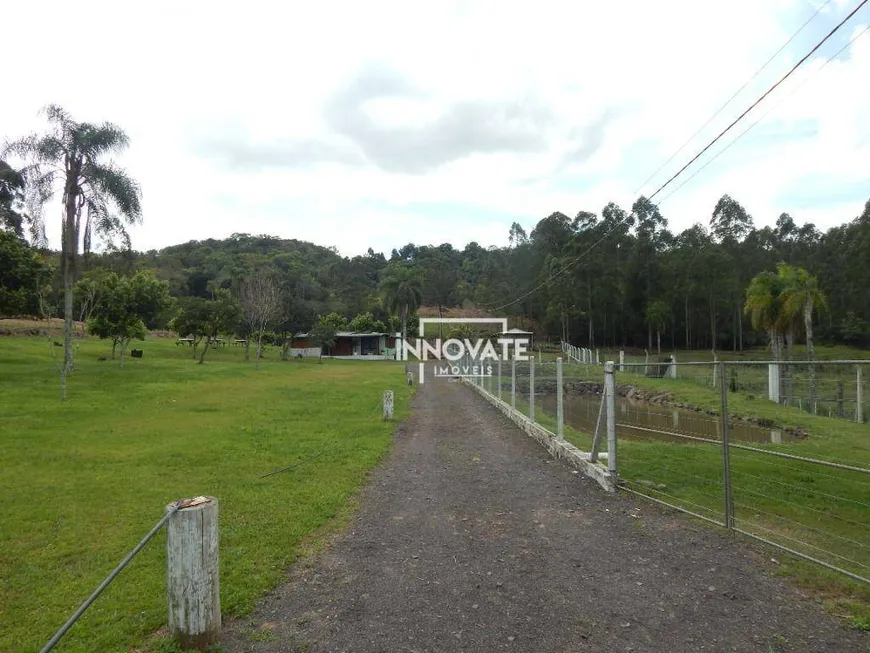 Foto 1 de Fazenda/Sítio com 2 Quartos à venda, 100m² em , Lindolfo Collor