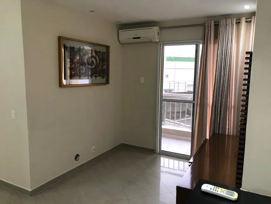 Foto 1 de Apartamento com 2 Quartos à venda, 55m² em Del Castilho, Rio de Janeiro