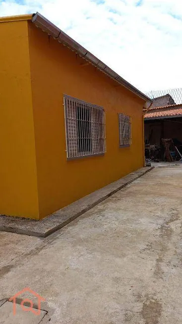 Foto 1 de Casa com 2 Quartos à venda, 130m² em Agenor de Campos, Mongaguá