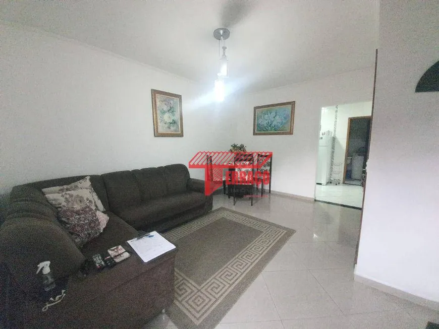 Foto 1 de Apartamento com 3 Quartos à venda, 75m² em Vila Cecilia Maria, Santo André