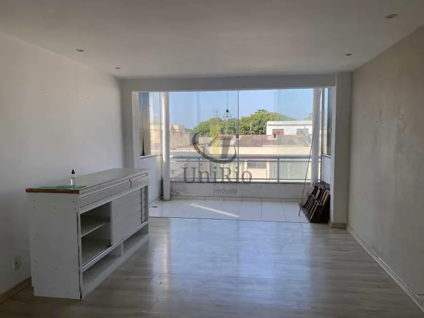 Foto 1 de Apartamento com 2 Quartos à venda, 60m² em Curicica, Rio de Janeiro