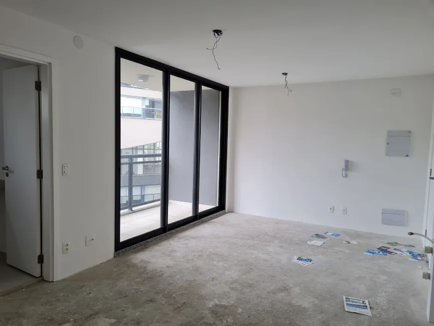 Foto 1 de Apartamento com 1 Quarto para alugar, 32m² em Vila Olímpia, São Paulo