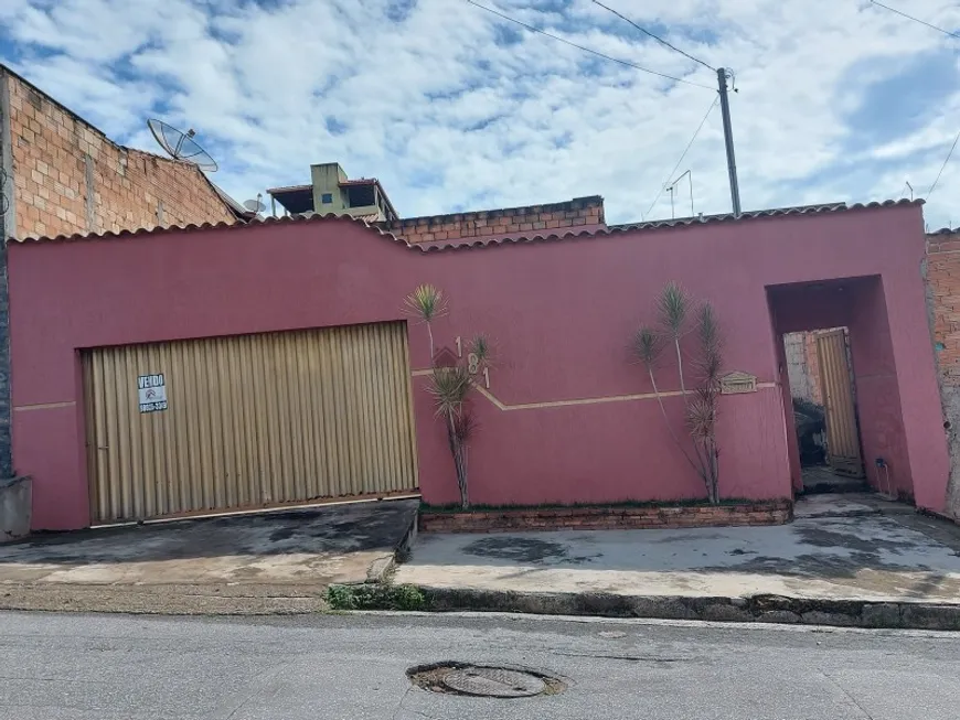 Foto 1 de Casa com 3 Quartos à venda, 110m² em Residencial Taquaril, Betim