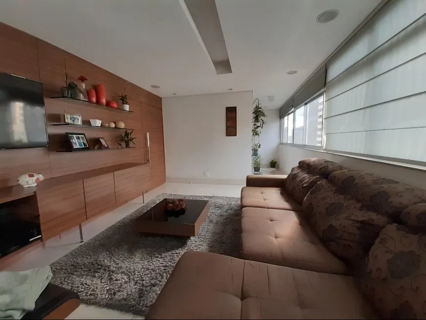 Foto 1 de Apartamento com 3 Quartos à venda, 140m² em Centro, Belo Horizonte
