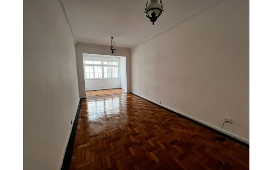 Foto 1 de Apartamento com 3 Quartos para alugar, 158m² em Copacabana, Rio de Janeiro