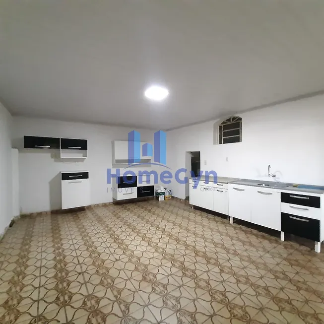 Foto 1 de Sobrado com 3 Quartos à venda, 450m² em Setor Coimbra, Goiânia