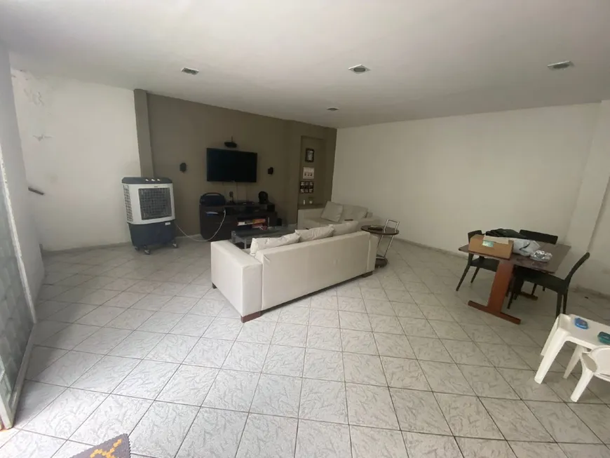 Foto 1 de Casa com 6 Quartos à venda, 268m² em Morada do Sol, Teresina