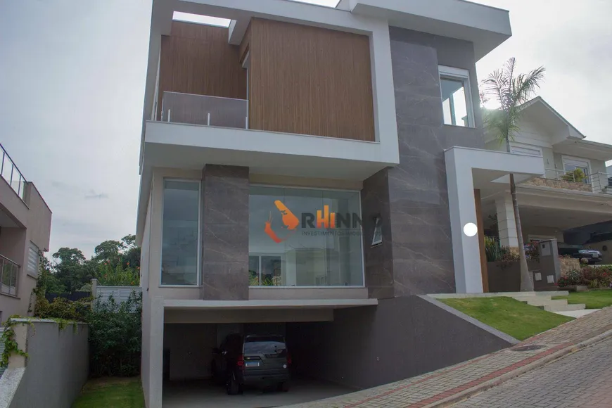 Foto 1 de Casa de Condomínio com 4 Quartos à venda, 367m² em Santo Inácio, Curitiba