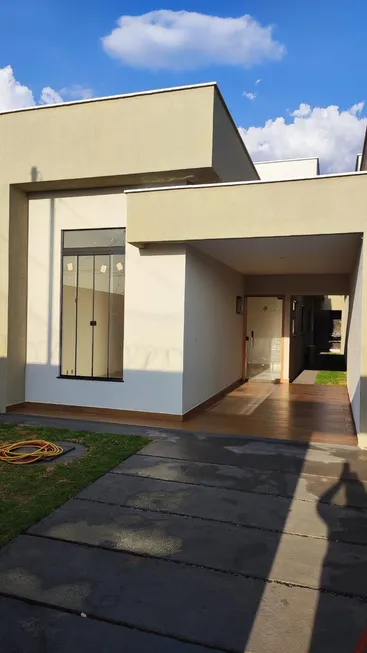Foto 1 de Casa com 3 Quartos à venda, 108m² em Residencial Caraibas, Aparecida de Goiânia