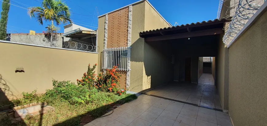 Foto 1 de Casa com 3 Quartos à venda, 140m² em Moinho dos Ventos, Goiânia