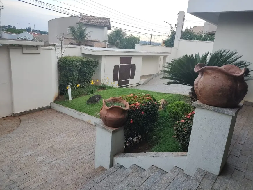 Foto 1 de Casa com 3 Quartos à venda, 413m² em Jardim Longatto, Mogi Mirim