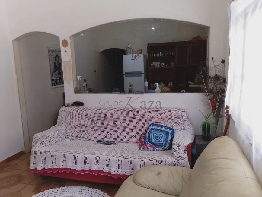 Foto 1 de Casa com 2 Quartos à venda, 70m² em Jardim Paraiso, Jacareí