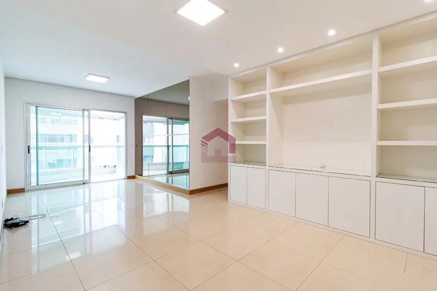 Foto 1 de Apartamento com 3 Quartos à venda, 109m² em Guara II, Brasília