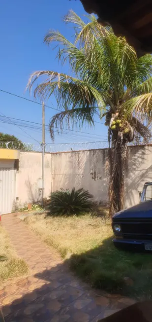 Foto 1 de Casa com 3 Quartos à venda, 150m² em Vigilato Pereira, Uberlândia