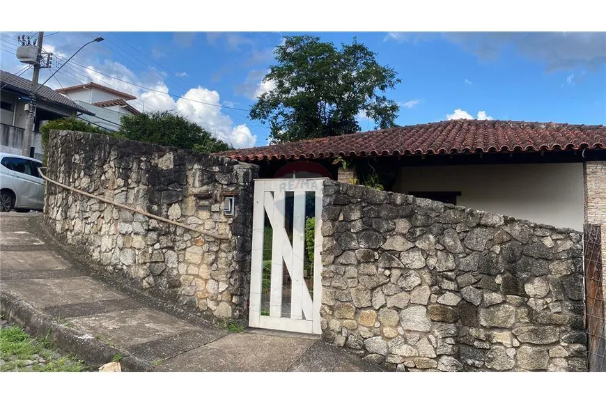 Foto 1 de Casa com 5 Quartos à venda, 338m² em Quinta das Flores, Conselheiro Lafaiete