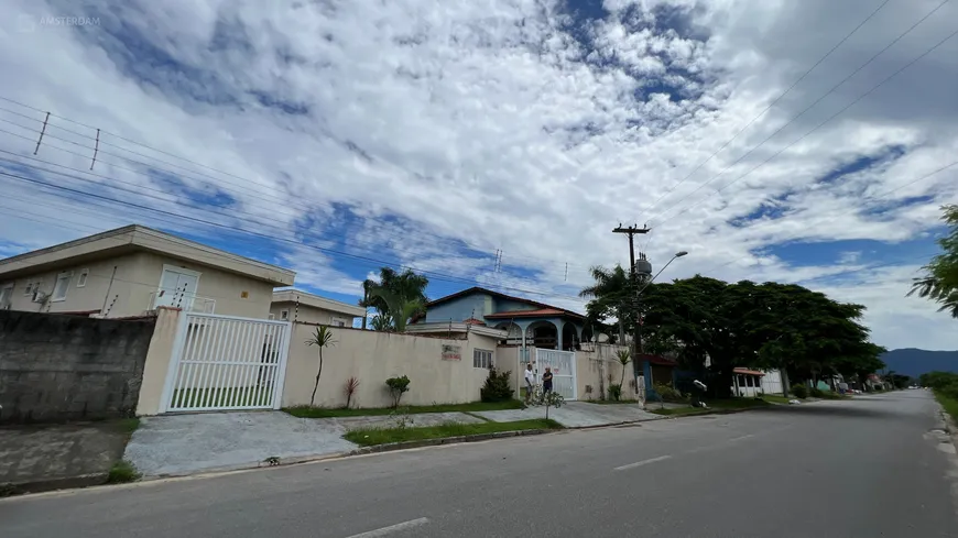 Foto 1 de Casa de Condomínio com 2 Quartos à venda, 70m² em Indaia, Bertioga