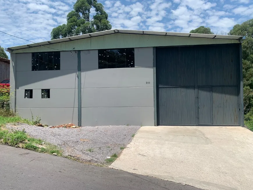 Foto 1 de Galpão/Depósito/Armazém à venda, 225m² em Charqueadas, Caxias do Sul