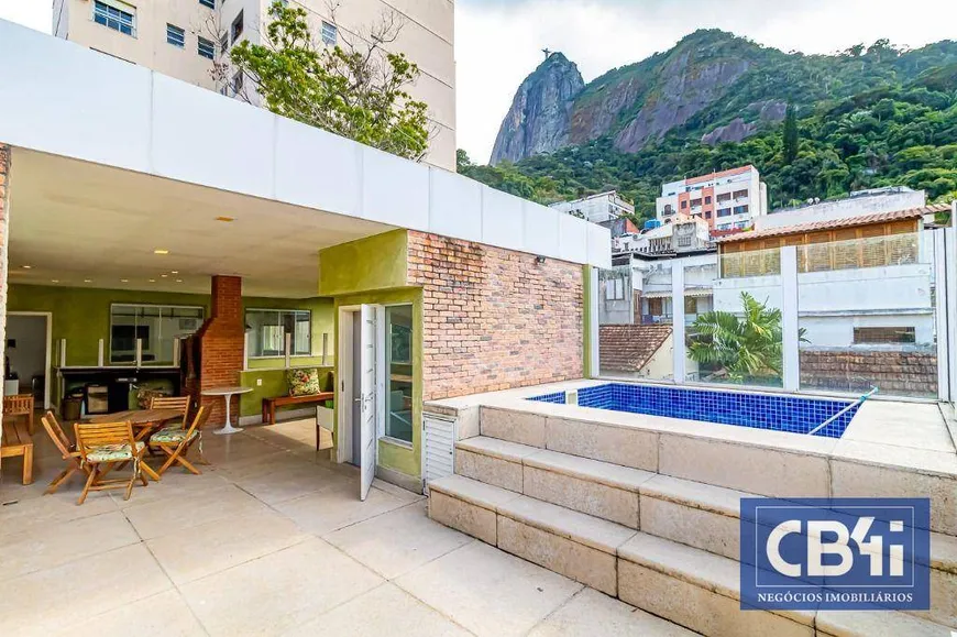 Foto 1 de Casa de Condomínio com 4 Quartos à venda, 595m² em Humaitá, Rio de Janeiro