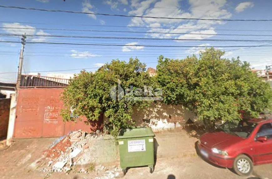 Foto 1 de Lote/Terreno à venda, 360m² em Santa Mônica, Uberlândia