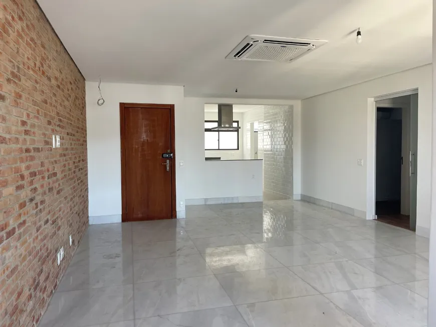 Foto 1 de Apartamento com 3 Quartos à venda, 130m² em Savassi, Belo Horizonte