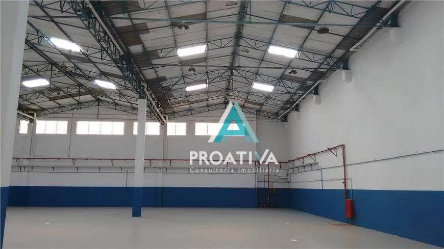 Foto 1 de Galpão/Depósito/Armazém à venda, 2269m² em Campestre, Santo André