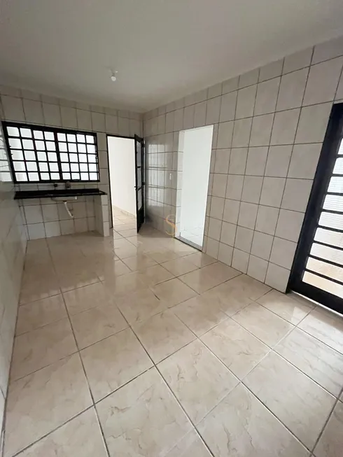 Foto 1 de Casa com 2 Quartos à venda, 160m² em Jardim Redentor, Franca