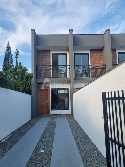 Foto 1 de Casa com 2 Quartos à venda, 64m² em Paranaguamirim, Joinville