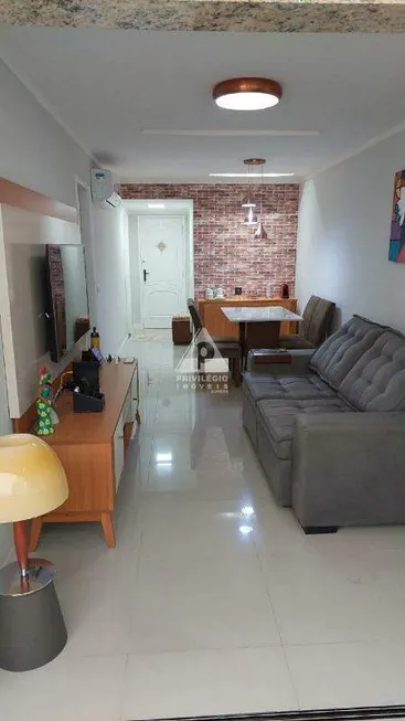 Foto 1 de Apartamento com 3 Quartos à venda, 80m² em Recreio Dos Bandeirantes, Rio de Janeiro