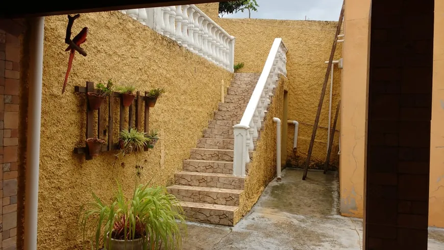 Foto 1 de Casa com 4 Quartos à venda, 196m² em São Benedito, Santa Luzia