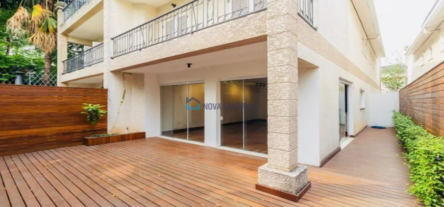 Foto 1 de Casa de Condomínio com 3 Quartos à venda, 300m² em Jardim Viana, São Paulo