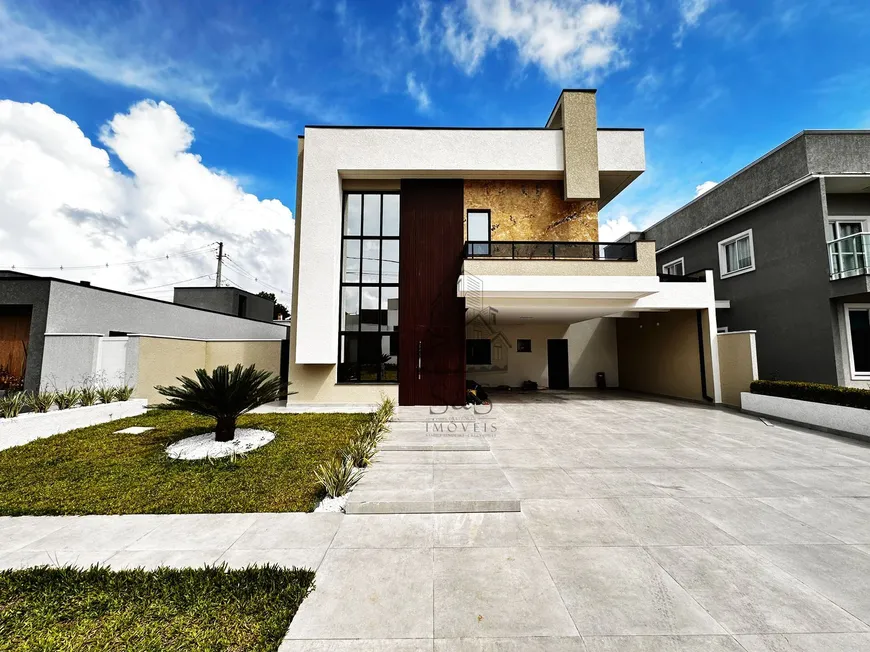 Foto 1 de Sobrado com 3 Quartos à venda, 208m² em Centro, Piraquara