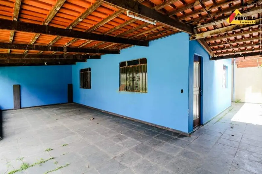 Foto 1 de Casa com 3 Quartos à venda, 120m² em Paraíso, Divinópolis