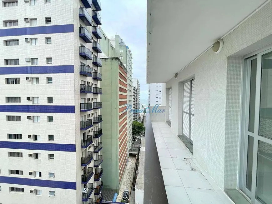 Foto 1 de Apartamento com 3 Quartos à venda, 115m² em Praia das Pitangueiras, Guarujá