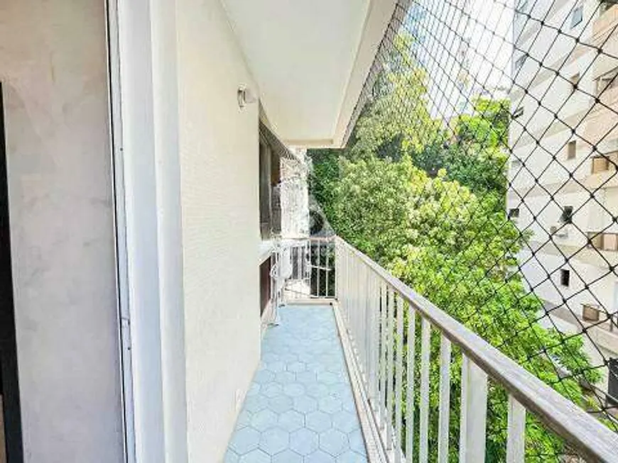 Foto 1 de Apartamento com 3 Quartos à venda, 103m² em Leblon, Rio de Janeiro