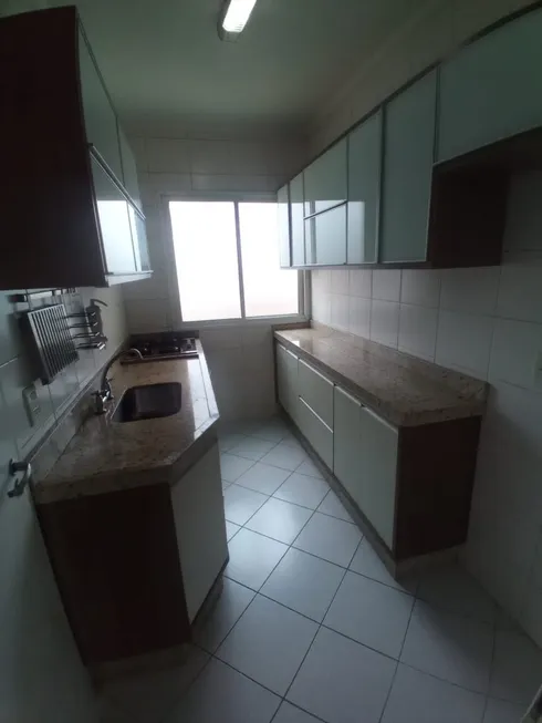 Foto 1 de Apartamento com 3 Quartos para alugar, 100m² em Vila Gomes, São Paulo