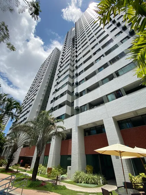 Foto 1 de Apartamento com 2 Quartos à venda, 68m² em Torre, Recife