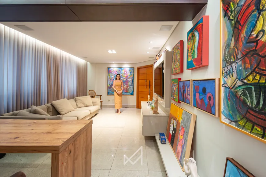 Foto 1 de Apartamento com 4 Quartos à venda, 137m² em Lourdes, Belo Horizonte