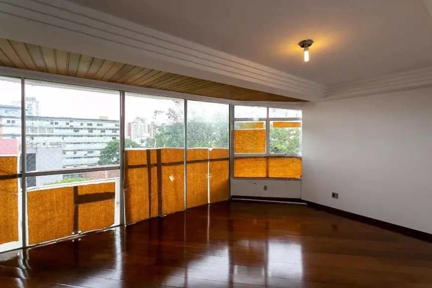 Foto 1 de Apartamento com 4 Quartos à venda, 165m² em Santo Antônio, Belo Horizonte