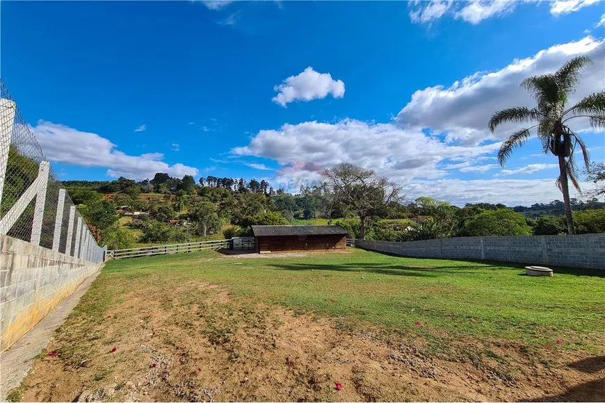 Foto 1 de Fazenda/Sítio com 3 Quartos à venda, 220m² em Dos Limas, Pedra Bela