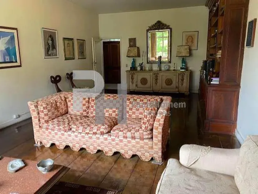 Foto 1 de Apartamento com 3 Quartos à venda, 200m² em Lagoa, Rio de Janeiro