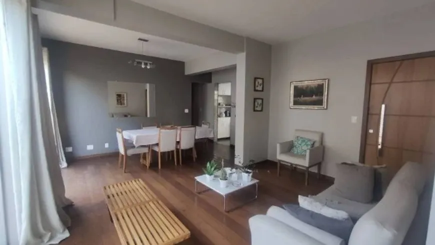 Foto 1 de Apartamento com 4 Quartos à venda, 120m² em União, Belo Horizonte