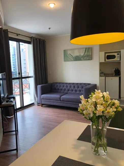 Foto 1 de Flat com 2 Quartos à venda, 52m² em Vila Olímpia, São Paulo