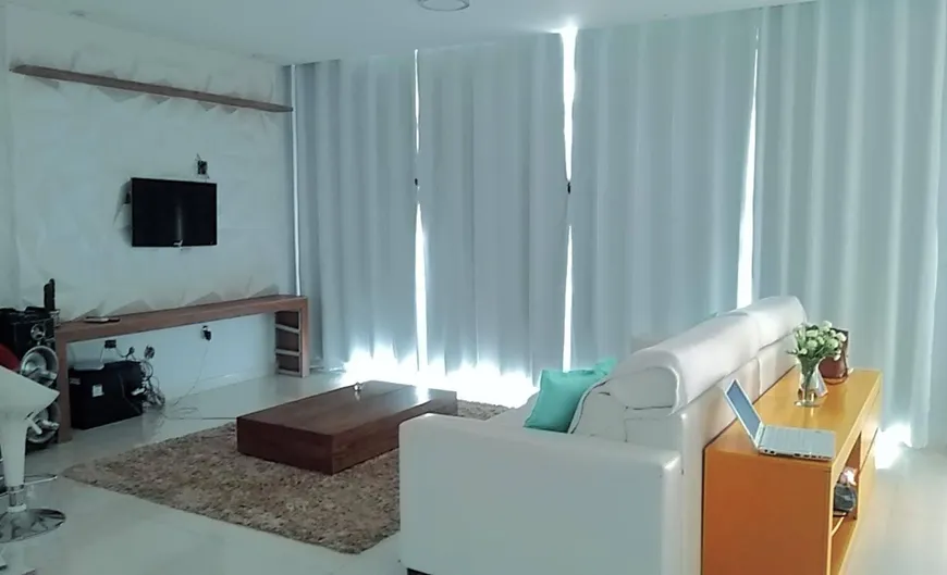 Foto 1 de Casa de Condomínio com 3 Quartos à venda, 260m² em Taquara, Rio de Janeiro