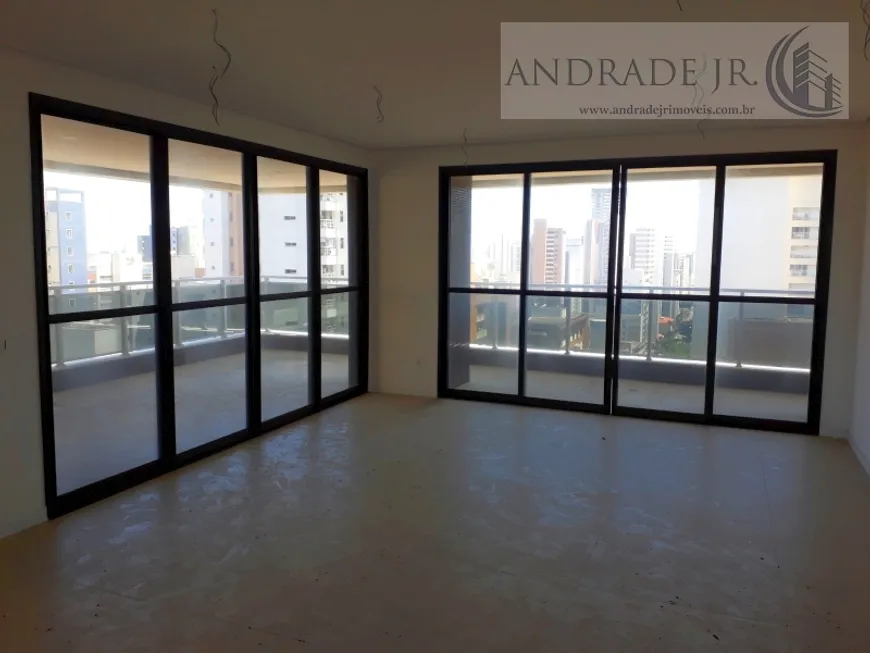 Foto 1 de Apartamento com 5 Quartos à venda, 247m² em Meireles, Fortaleza