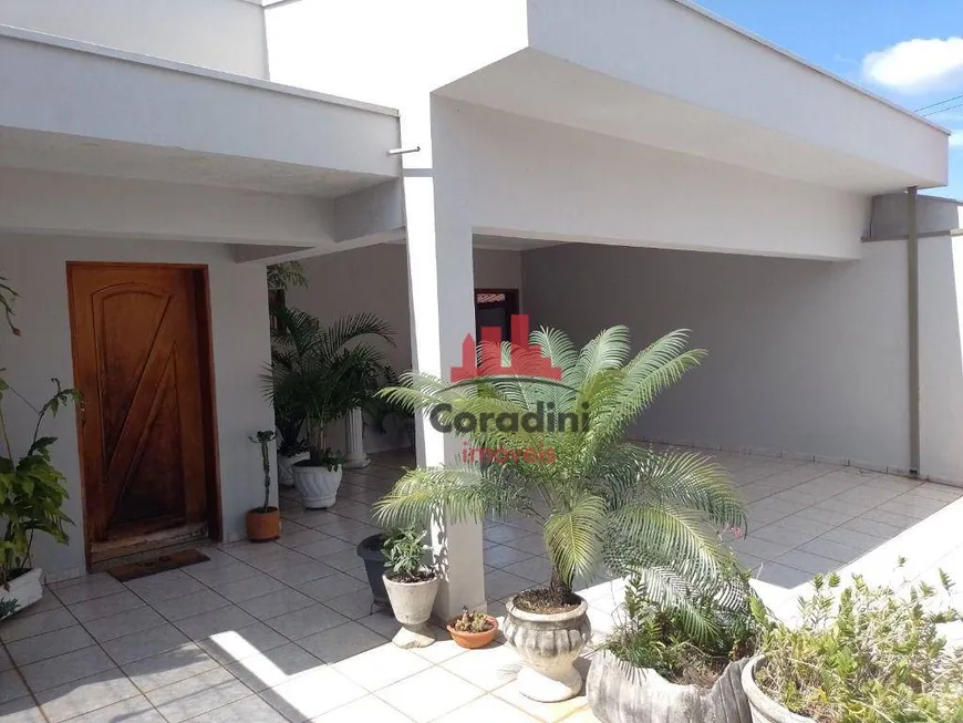 Foto 1 de Casa com 3 Quartos à venda, 243m² em Centro, Santa Bárbara D'Oeste