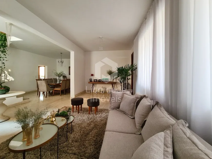 Foto 1 de Casa com 6 Quartos à venda, 600m² em Alto dos Caiçaras, Belo Horizonte