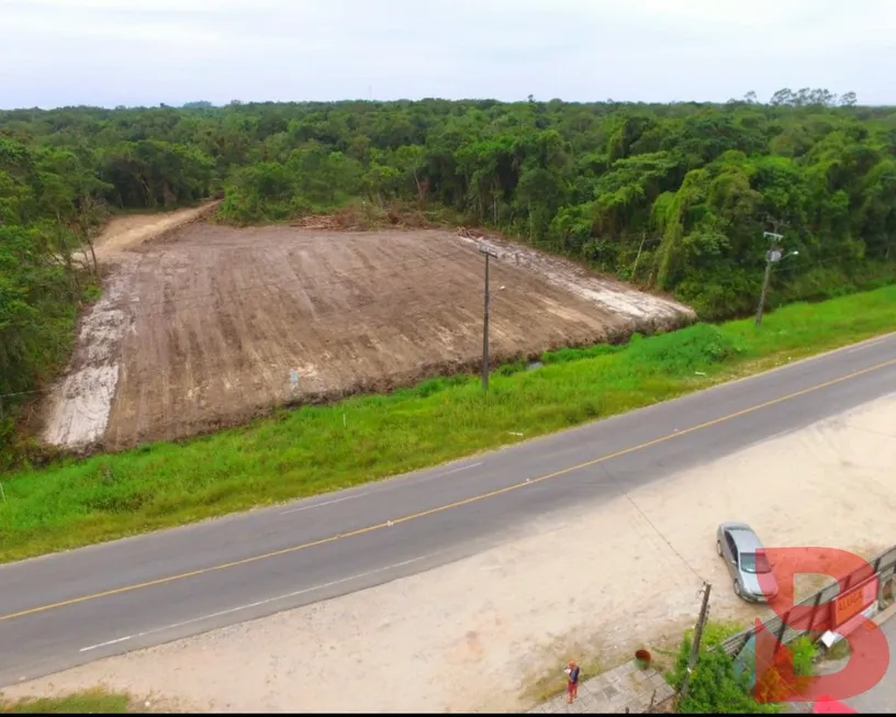 Foto 1 de Lote/Terreno à venda, 7560m² em Barra do Sai, Itapoá