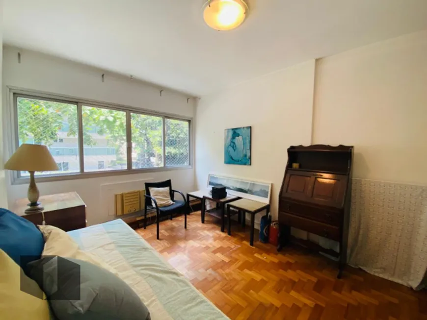Foto 1 de Apartamento com 3 Quartos à venda, 110m² em Leblon, Rio de Janeiro