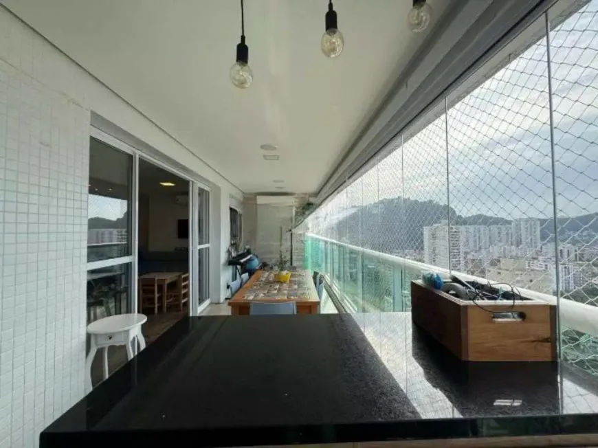 Foto 1 de Apartamento com 3 Quartos à venda, 136m² em Pompeia, Santos