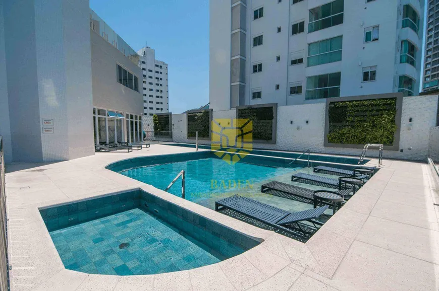 Foto 1 de Apartamento com 3 Quartos à venda, 153m² em Barra Sul, Balneário Camboriú